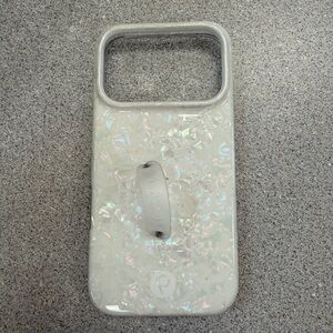 iPhone 17 pro Loopy White Opal Shell